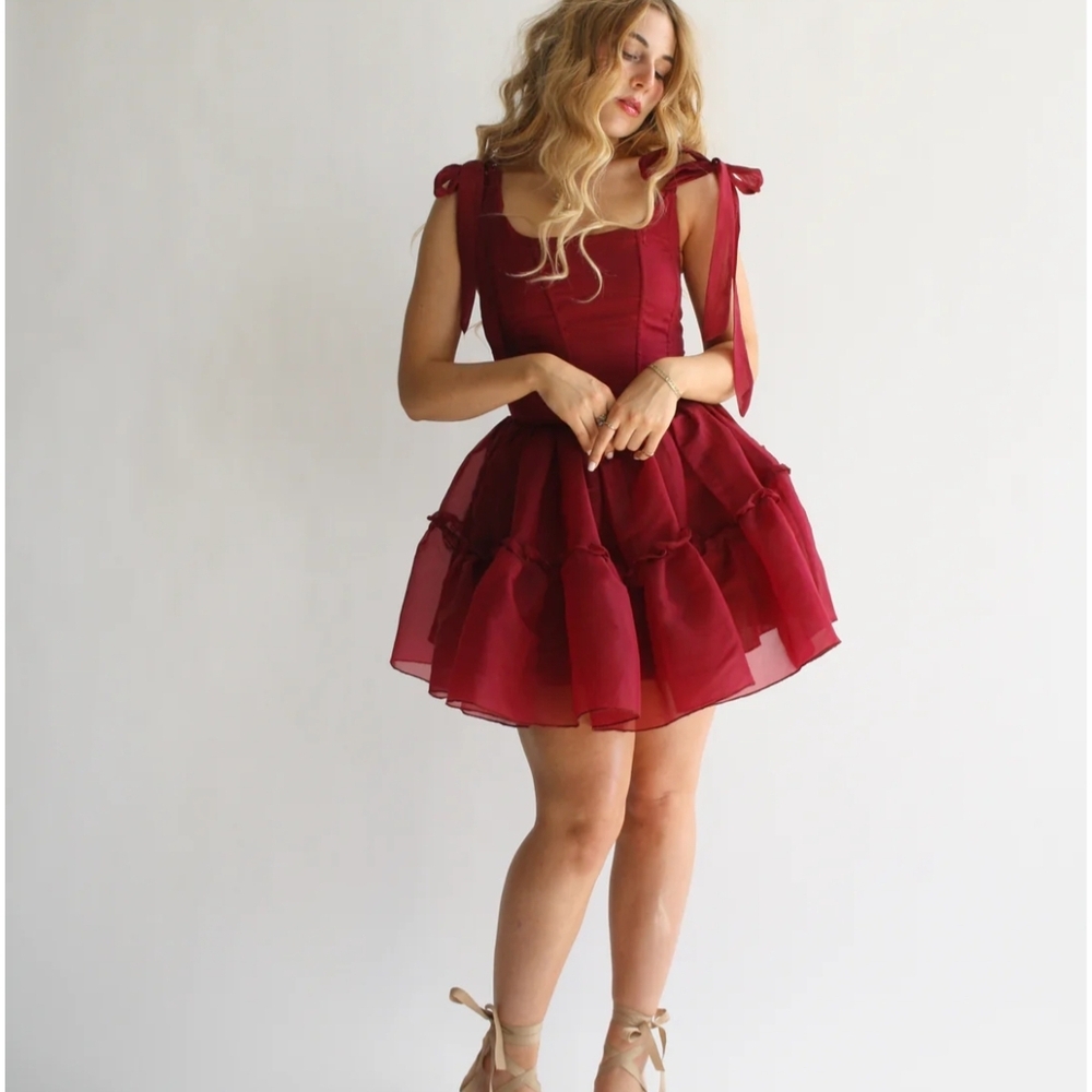 Chic Burgundy Mini Dress with Bow Straps